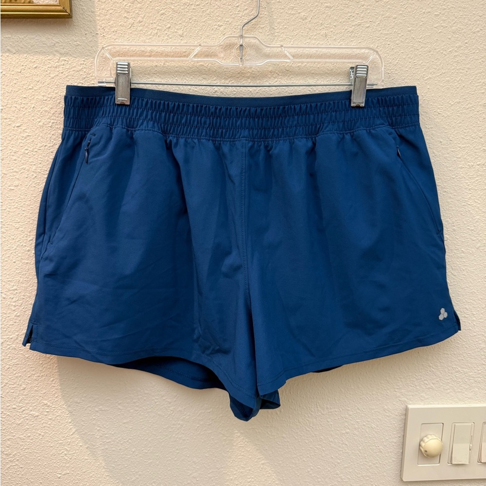 Blue Tek Gear Women’s Athletic Shorts NWT
